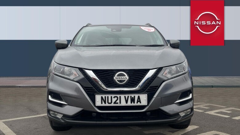 Nissan Qashqai 1.3 DiG-T N-Connecta 5dr [Glass Roof Pack] Petrol Hatchback